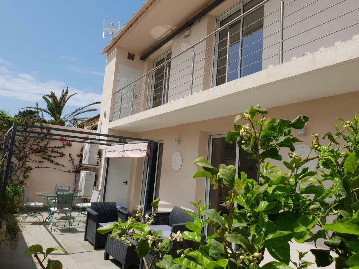 Casa de a Murza Calvi  Exterior foto